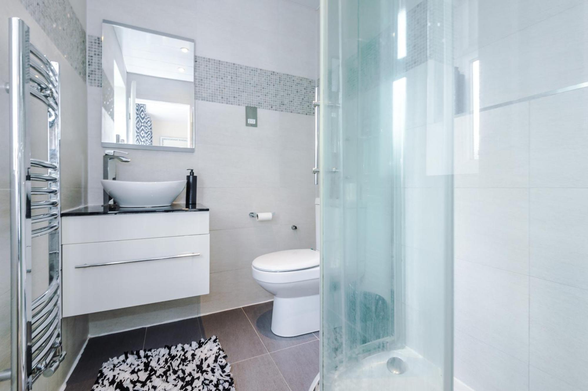 The Green- Beautiful & Spacious 5 Bed Detached In Worsley, Manchester Экстерьер фото