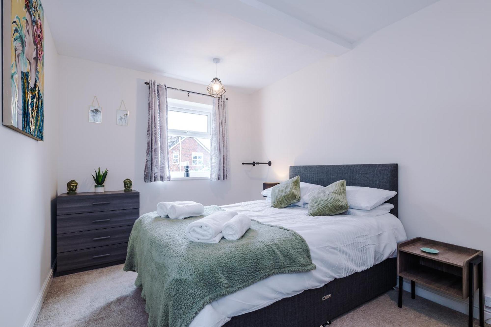 The Green- Beautiful & Spacious 5 Bed Detached In Worsley, Manchester Экстерьер фото