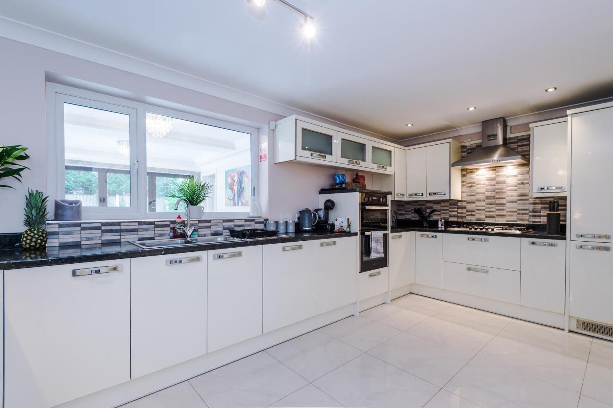 The Green- Beautiful & Spacious 5 Bed Detached In Worsley, Manchester Экстерьер фото